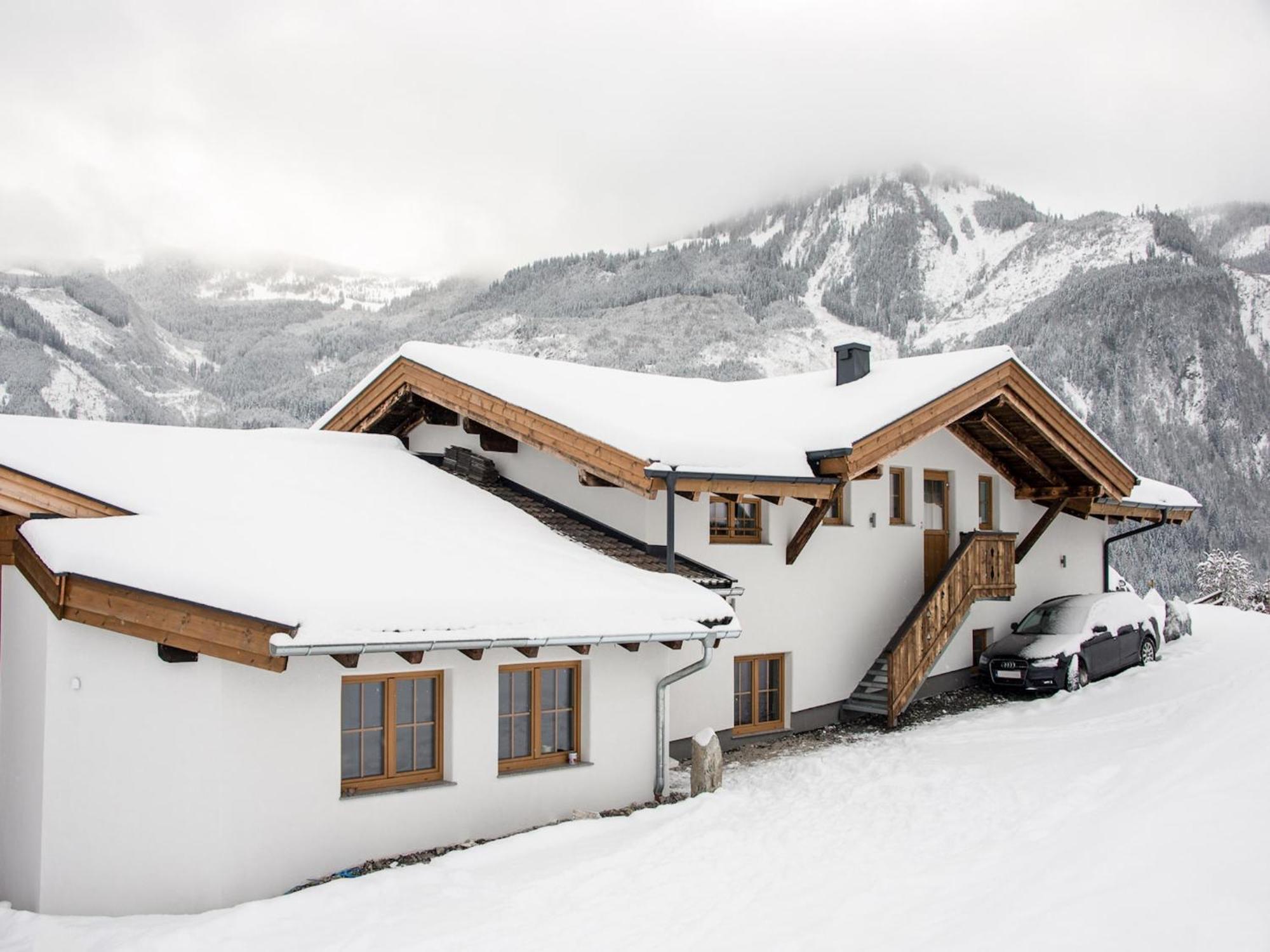 Modern Mansion in Kaprun near Ski Area Exteriör bild